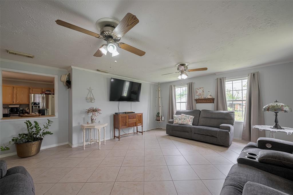 15606 Fir Road, Santa Fe, Texas image 6