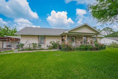 15606 Fir Road Santa Fe TX 77517