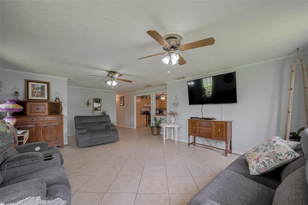 15606 Fir Road, Santa Fe, Texas image 7
