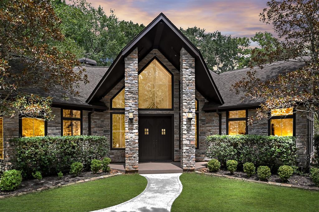 9934 Crestwater Circle
