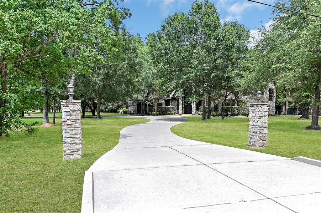 9934 Crestwater Circle
