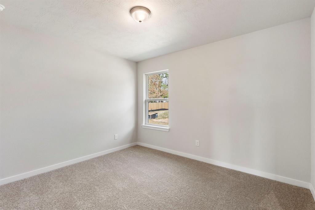 3706 Violet Lane, Huntsville, Texas image 36