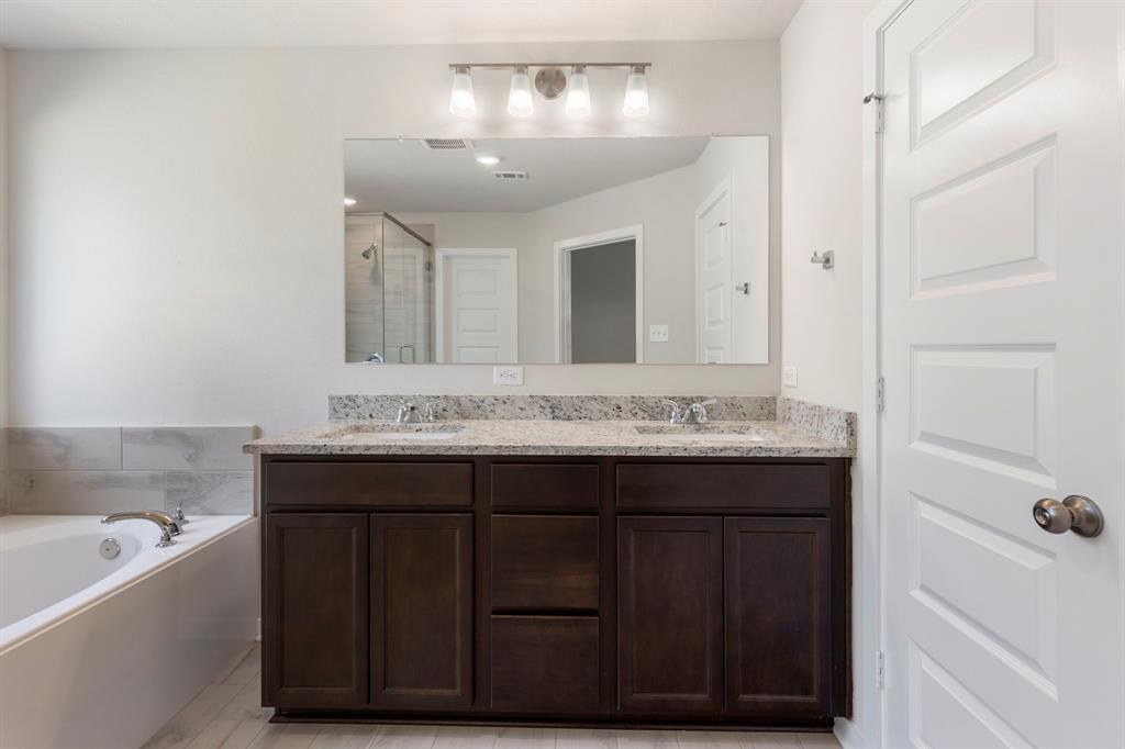3706 Violet Lane, Huntsville, Texas image 25