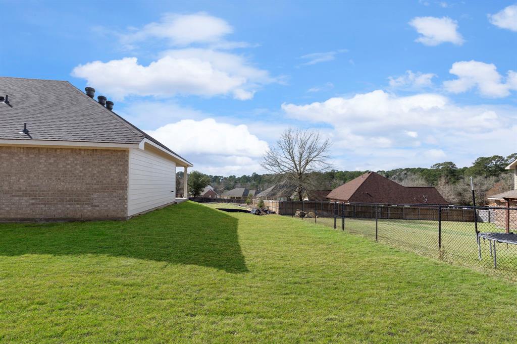 3706 Violet Lane, Huntsville, Texas image 42