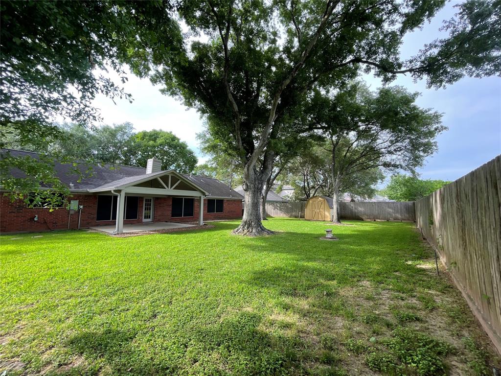 7110 Pembrough Lane, Katy, Texas image 25
