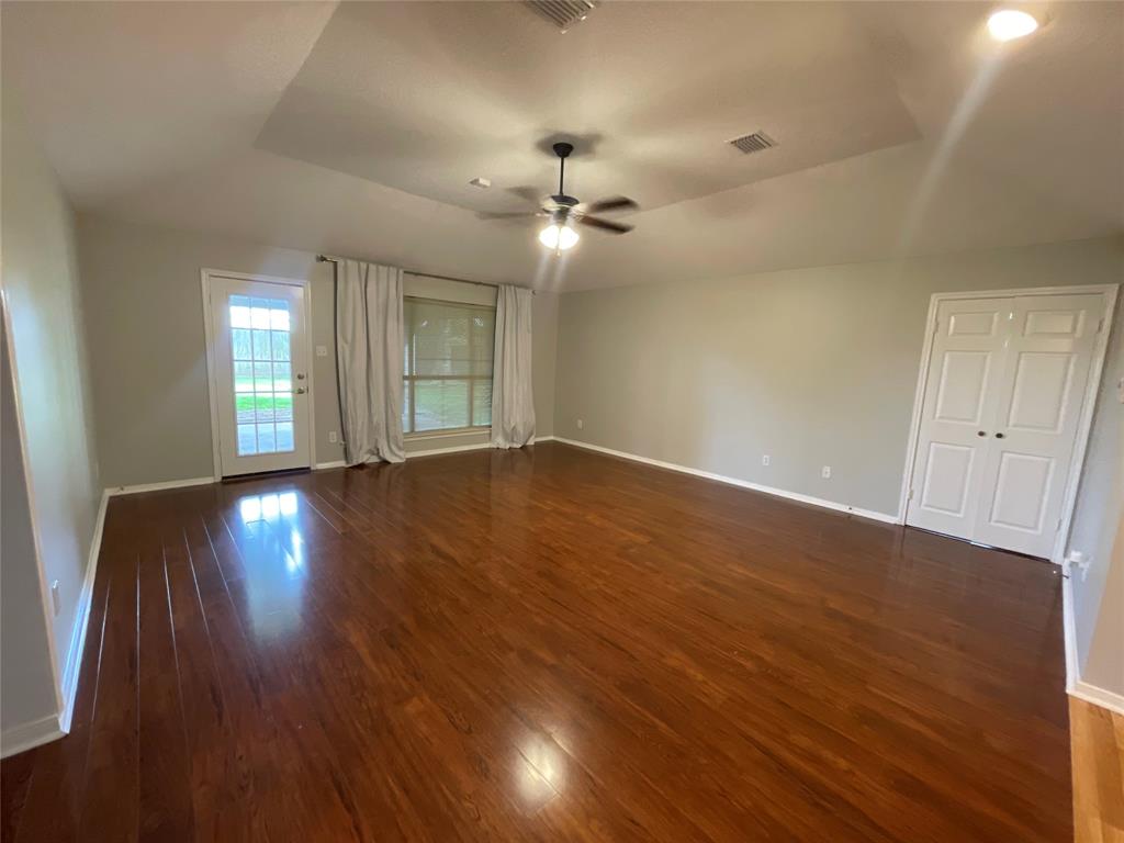 7110 Pembrough Lane, Katy, Texas image 10