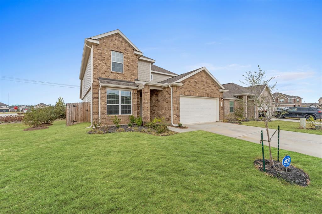 16635 Olivewood Lane, Conroe, Texas image 2