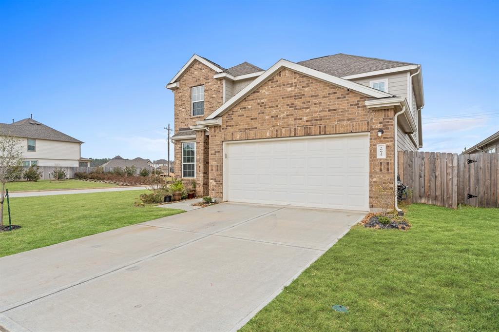 16635 Olivewood Lane, Conroe, Texas image 3