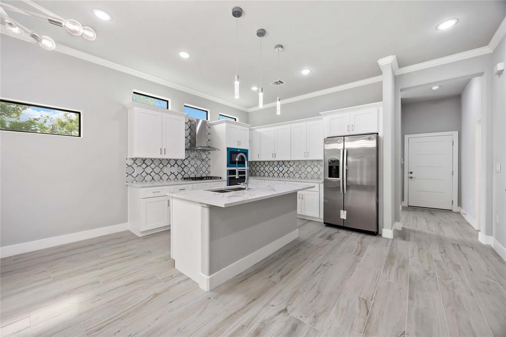 3319 Coal Street, Houston, Texas image 5