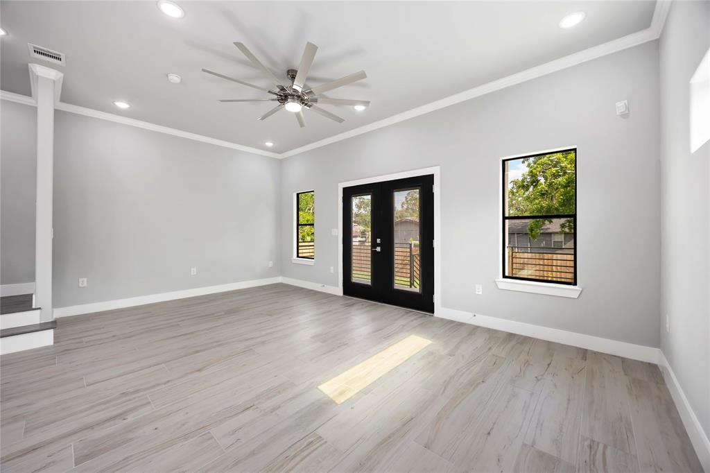 3319 Coal Street, Houston, Texas image 10