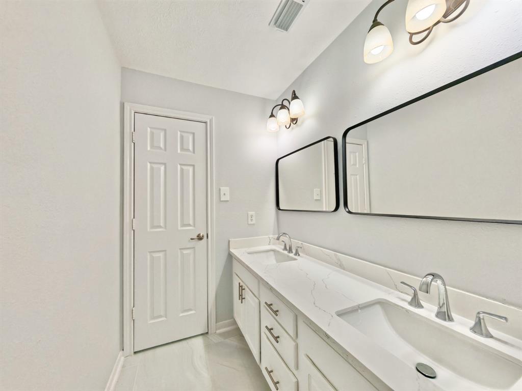 5030 Shadow Breeze Lane, Katy, Texas image 45