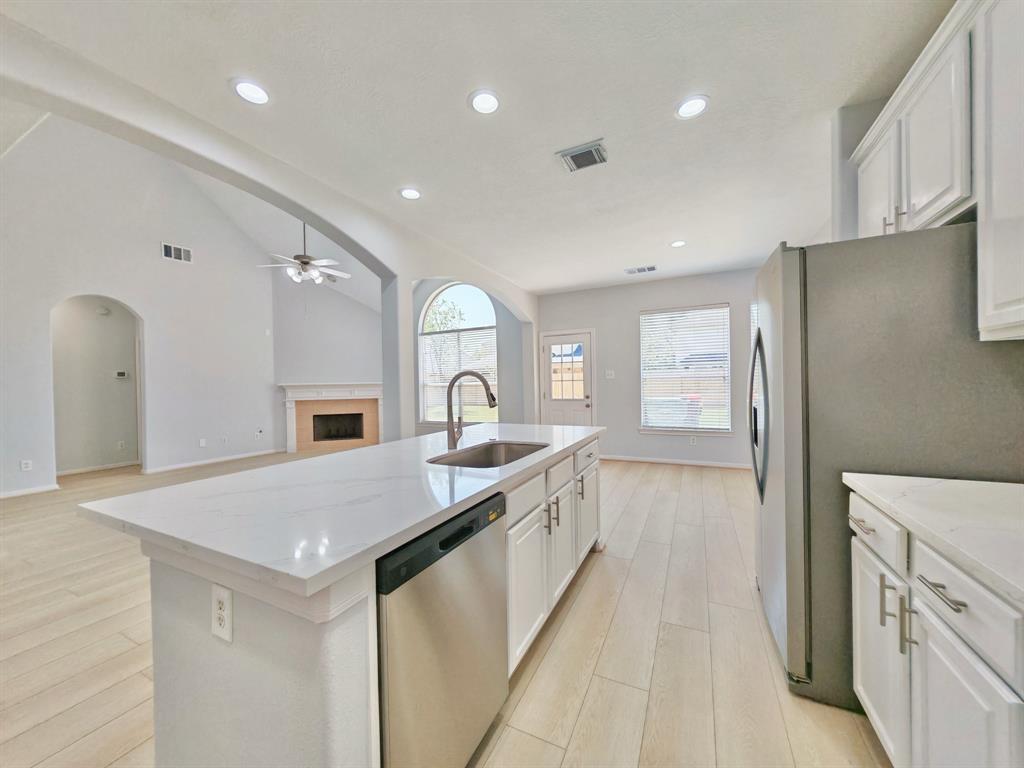 5030 Shadow Breeze Lane, Katy, Texas image 17