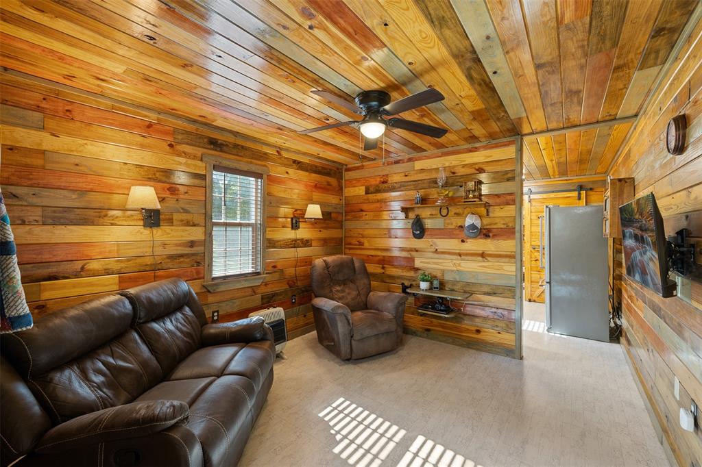 3911 County Road 235, Oakwood, Texas image 5