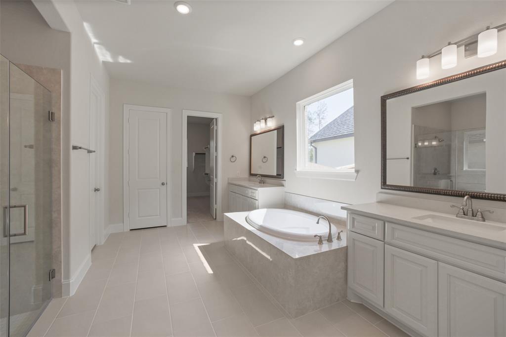 12727 Creekside Shadows Lane, Conroe, Texas image 18