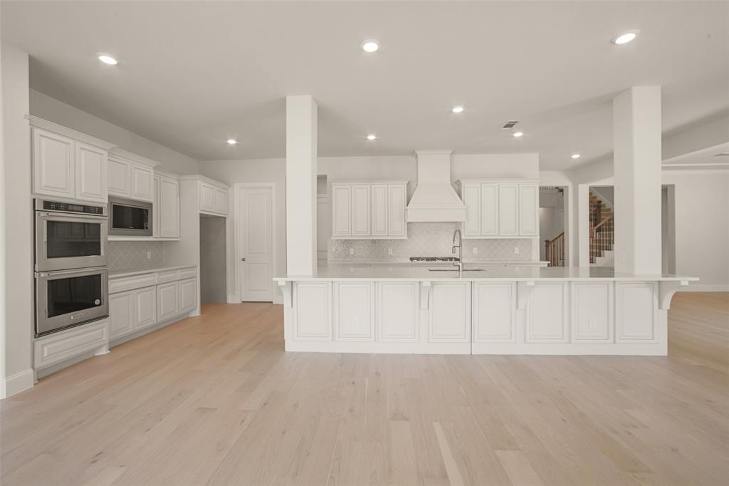 12727 Creekside Shadows Lane, Conroe, Texas image 8