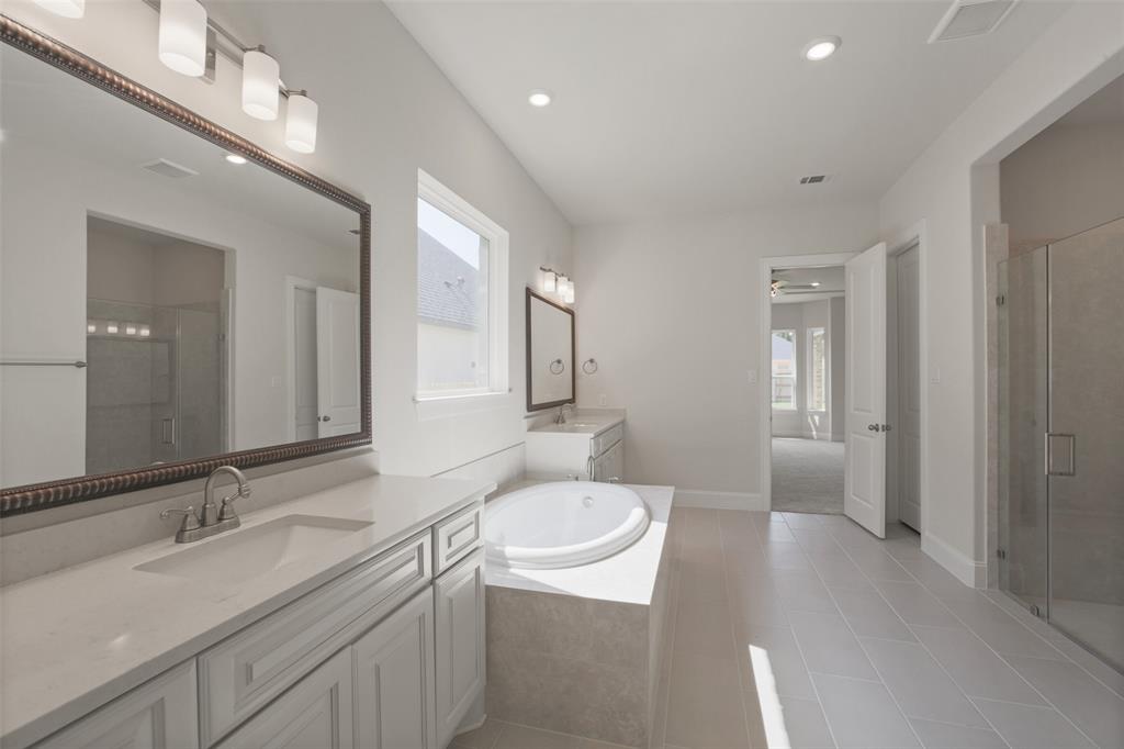 12727 Creekside Shadows Lane, Conroe, Texas image 17