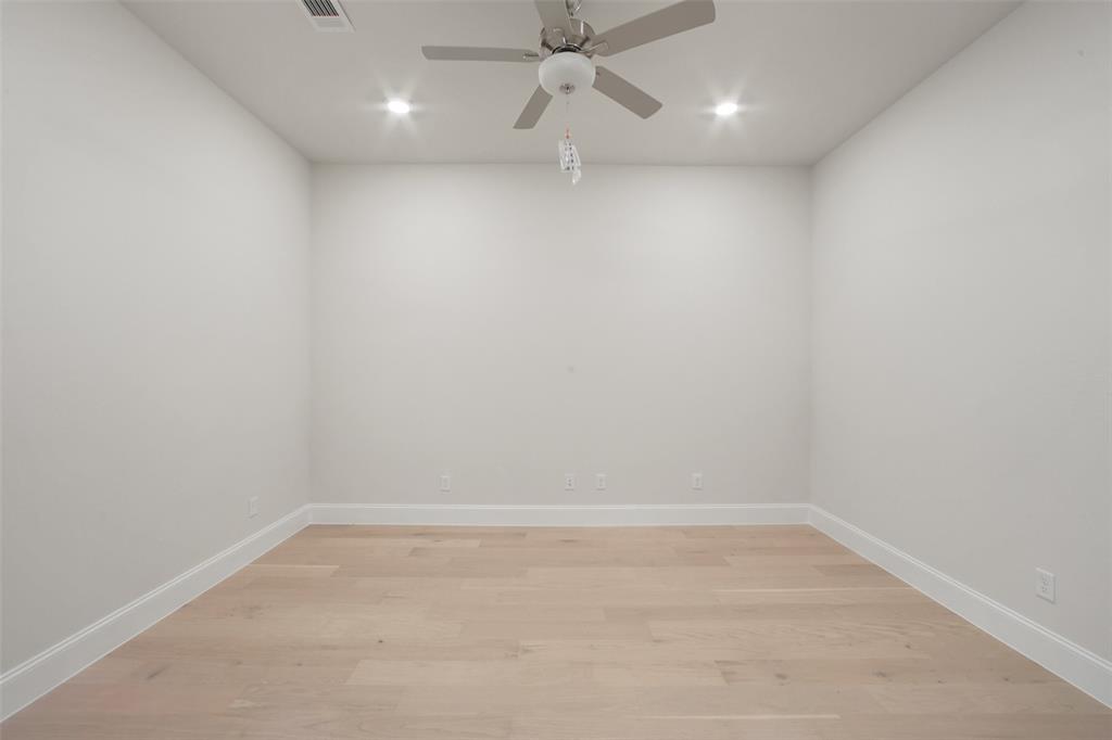12727 Creekside Shadows Lane, Conroe, Texas image 31