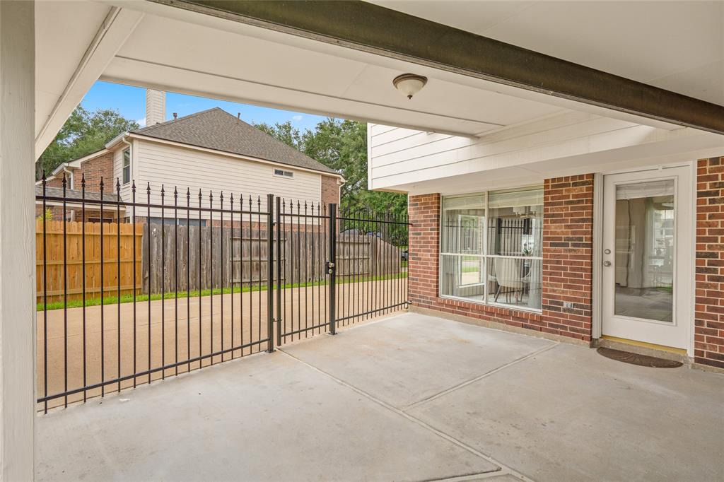 1706 Brightlake Way, Missouri City, Texas image 38