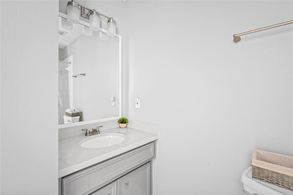 1706 Brightlake Way, Missouri City, Texas image 32