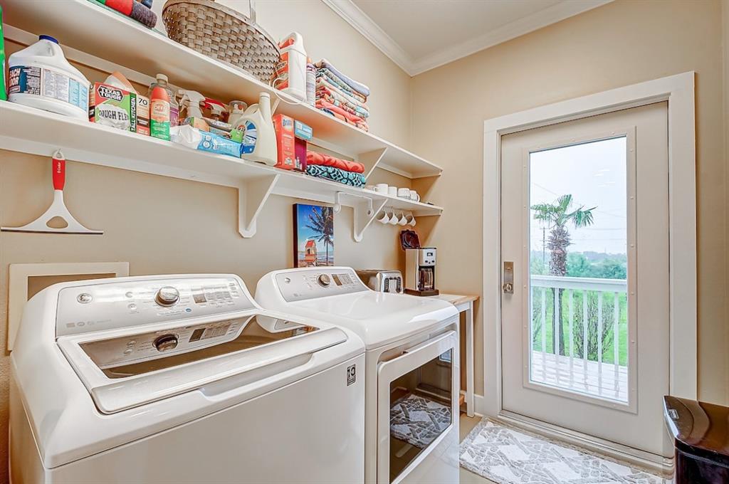3541 Hannas Reef, Crystal Beach, Texas image 14