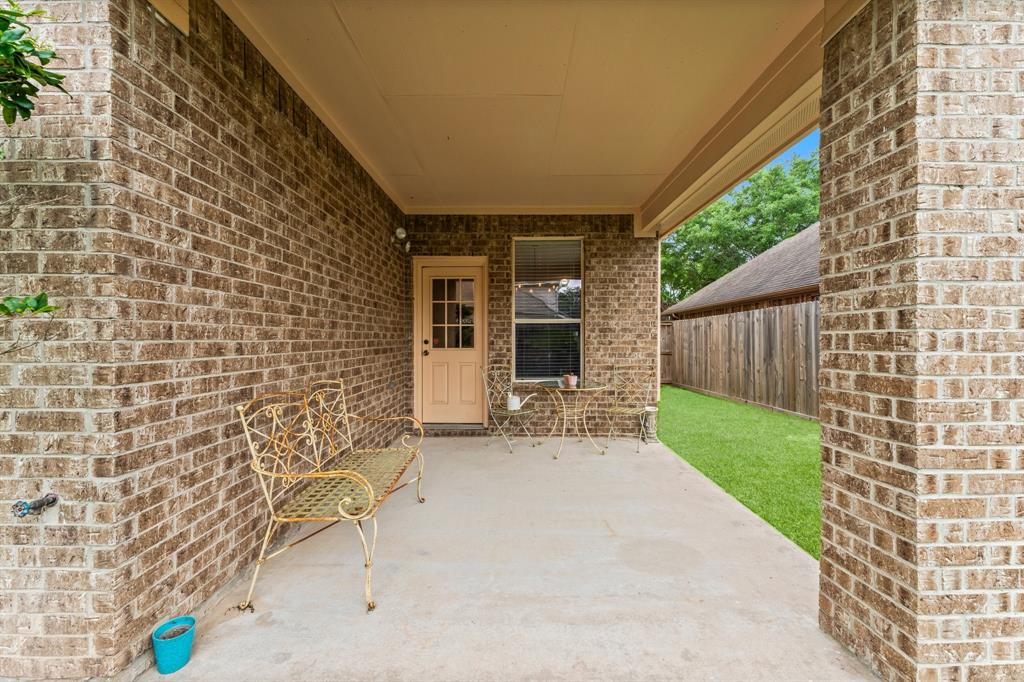 5211 Bur Oak Drive, Pasadena, Texas image 32