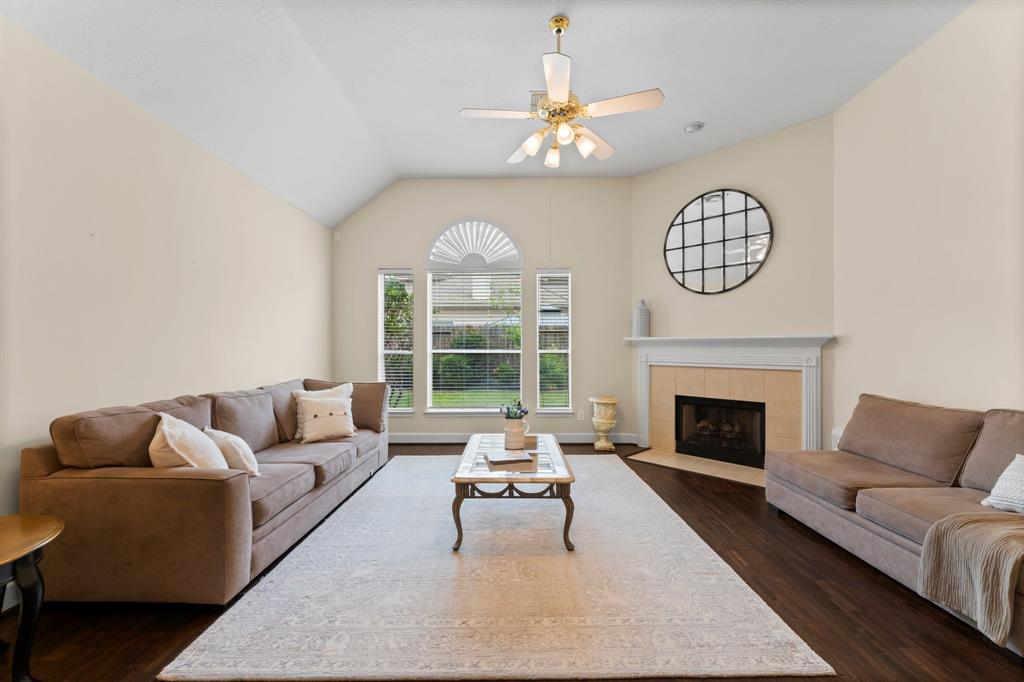 5211 Bur Oak Drive, Pasadena, Texas image 11