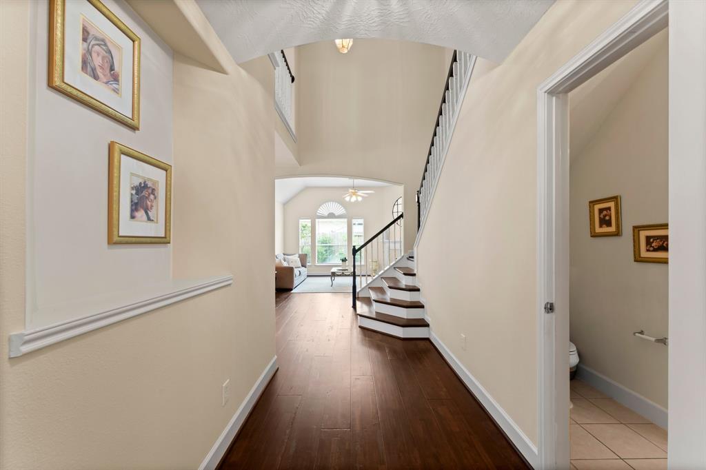 5211 Bur Oak Drive, Pasadena, Texas image 9