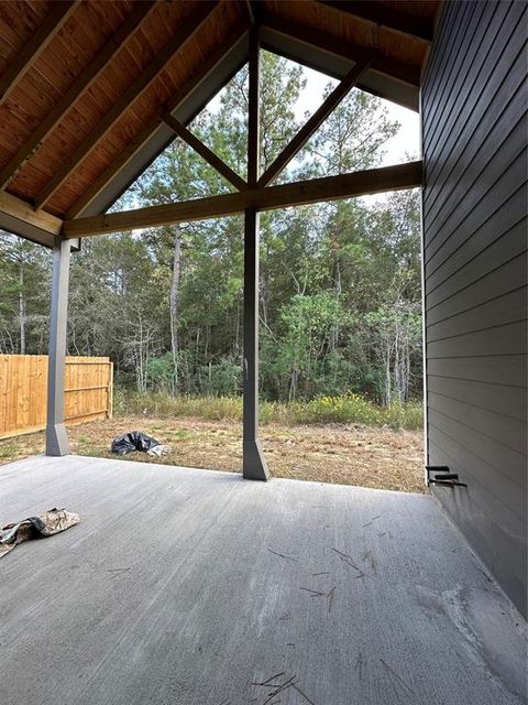 A home in Anahuac