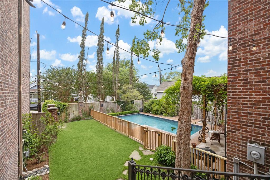 641 E 12th 1/2 Street, Houston, Texas image 25
