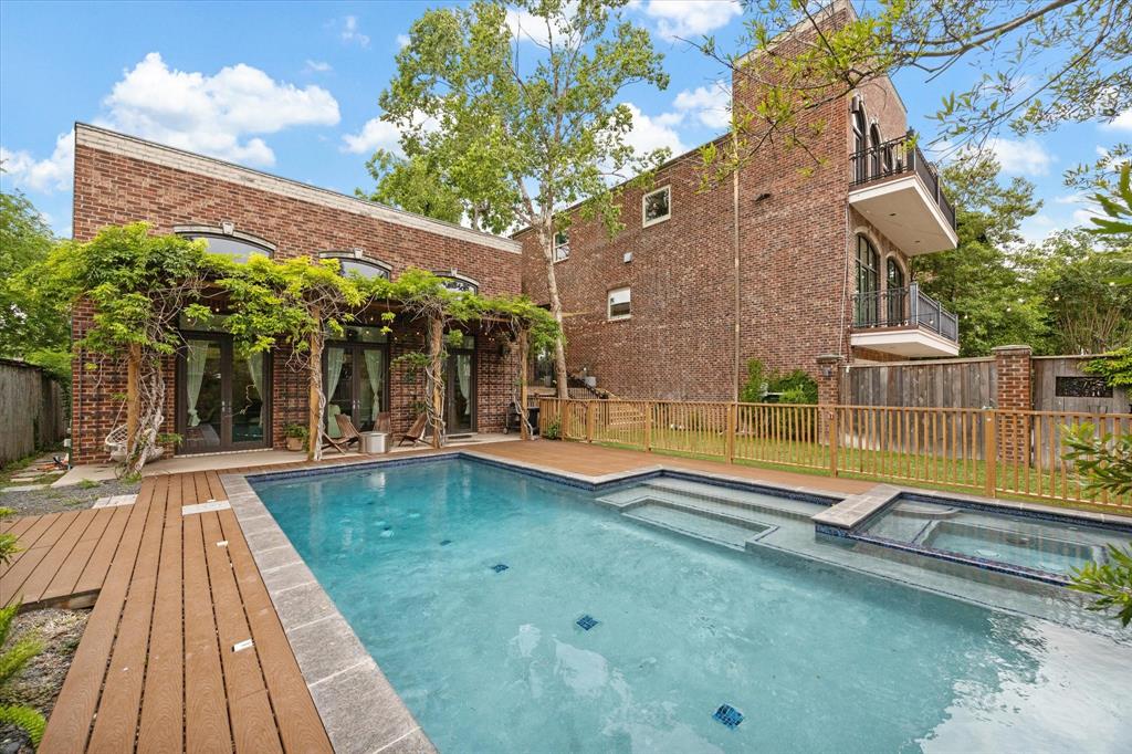 641 E 12th 1/2 Street, Houston, Texas image 2