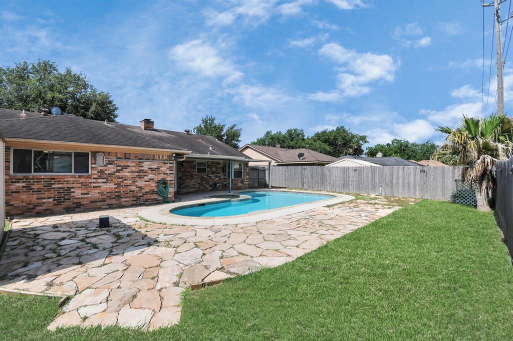 1605 N Park Side Drive, Deer Park, Texas image 32