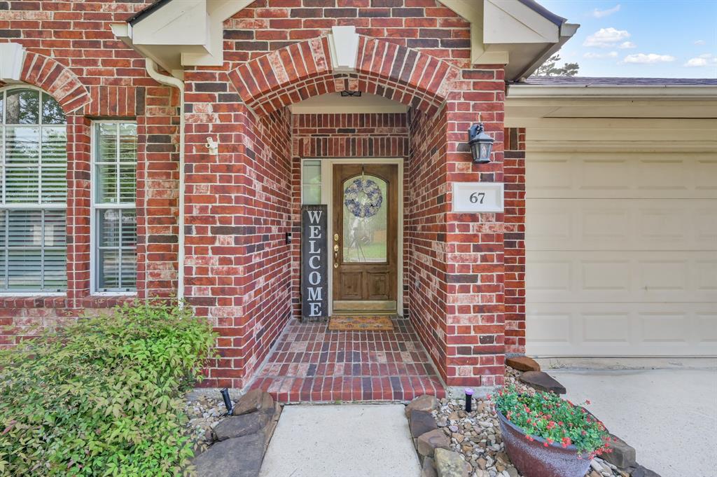 67 N Merryweather Circle, Conroe, Texas image 2
