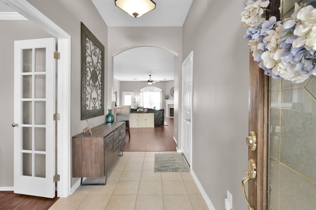 67 N Merryweather Circle, Conroe, Texas image 3