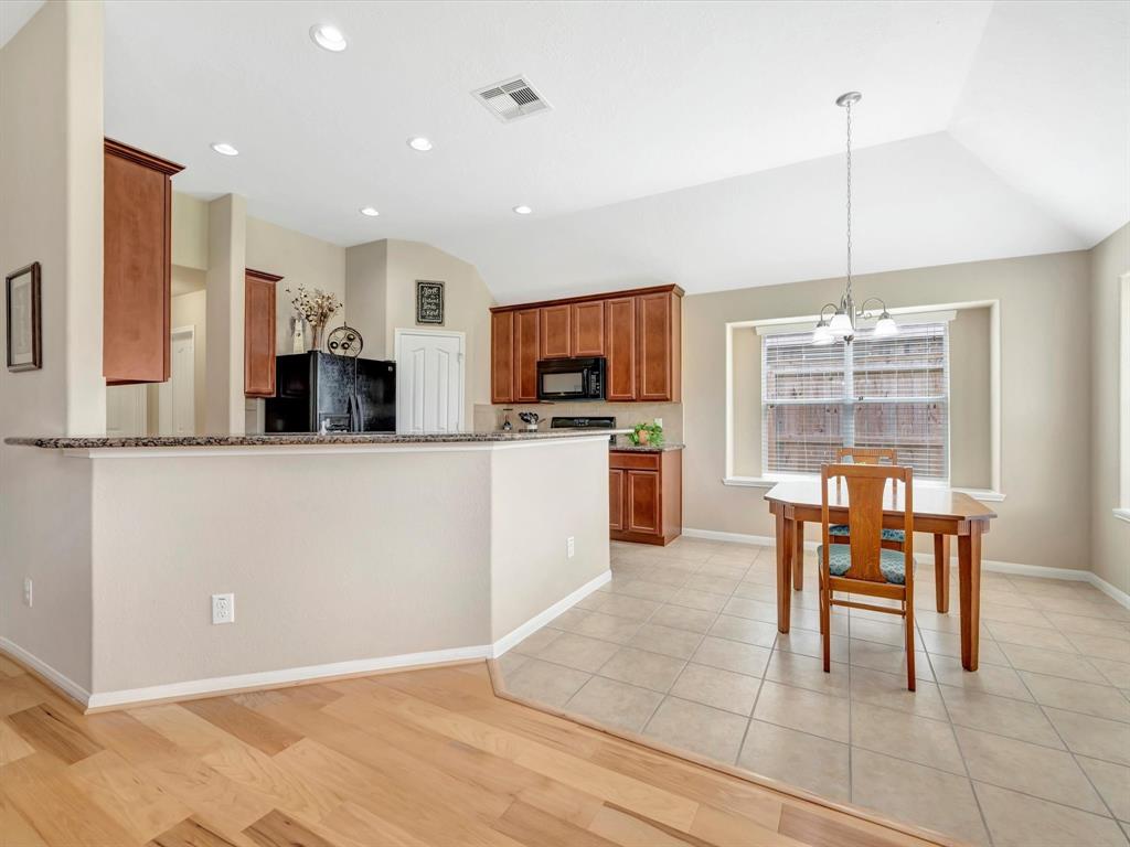4038 Palmetto Court, Dickinson, Texas image 12