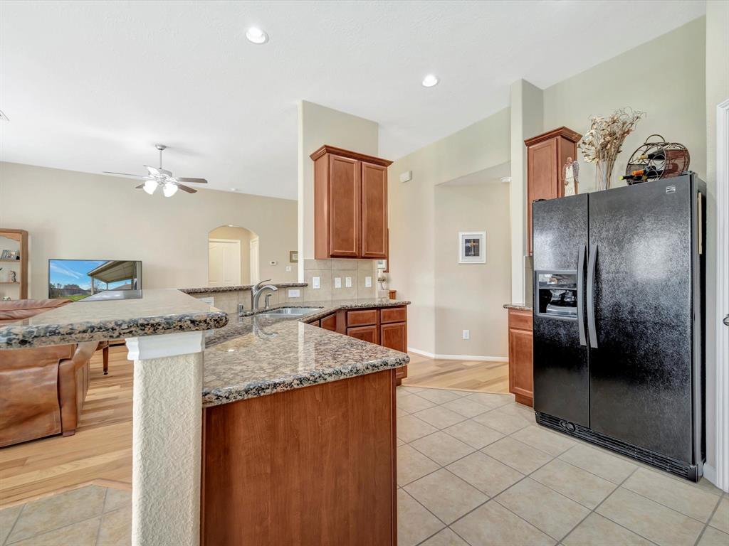 4038 Palmetto Court, Dickinson, Texas image 16