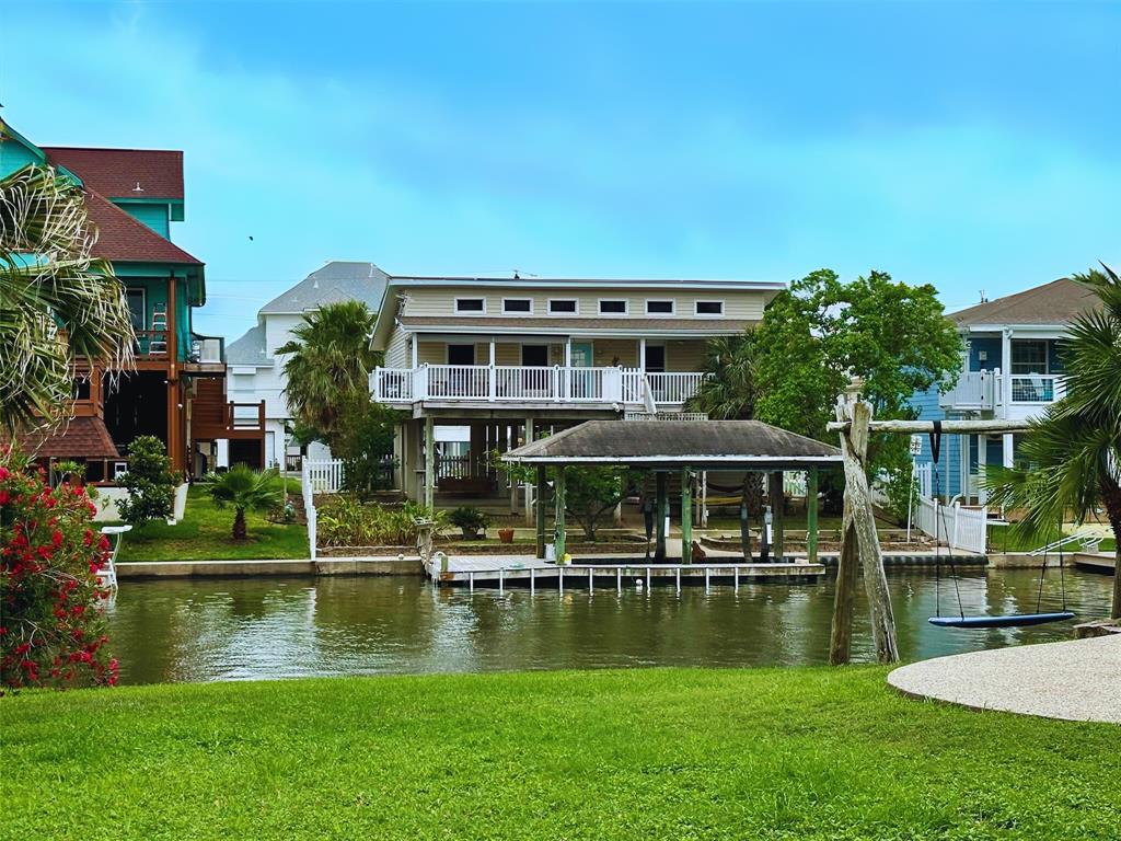 12828 E Madrid Rd, Galveston, Texas image 2