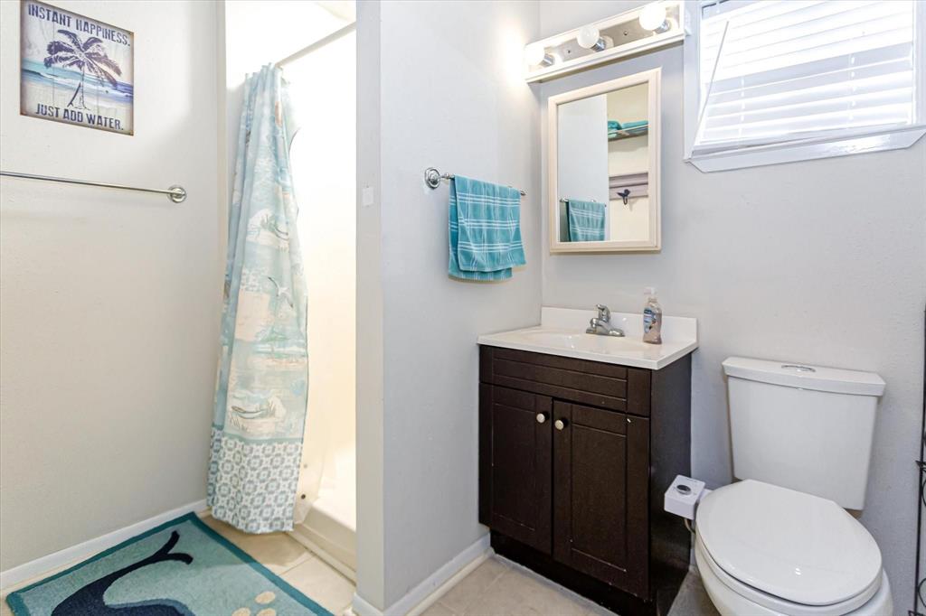 12828 E Madrid Rd, Galveston, Texas image 10