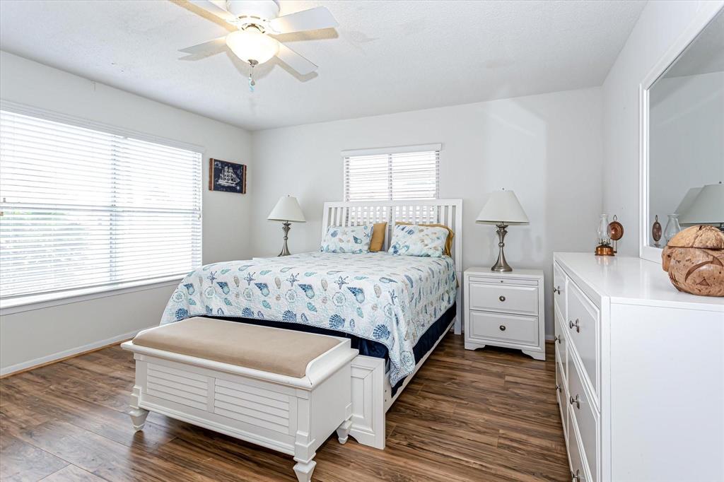 12828 E Madrid Rd, Galveston, Texas image 24