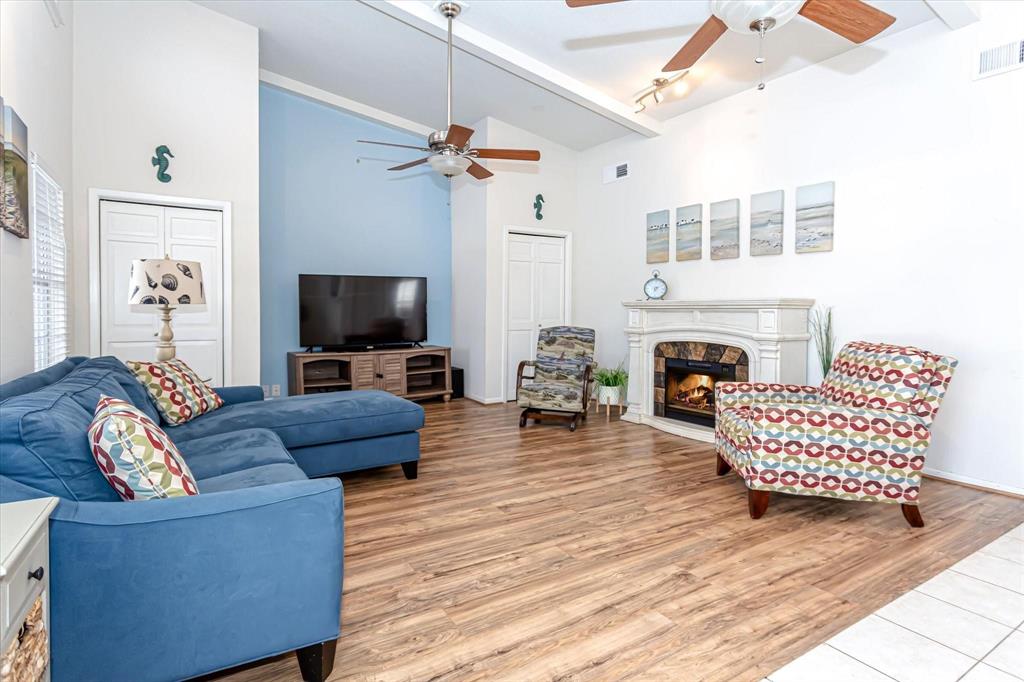 12828 E Madrid Rd, Galveston, Texas image 15