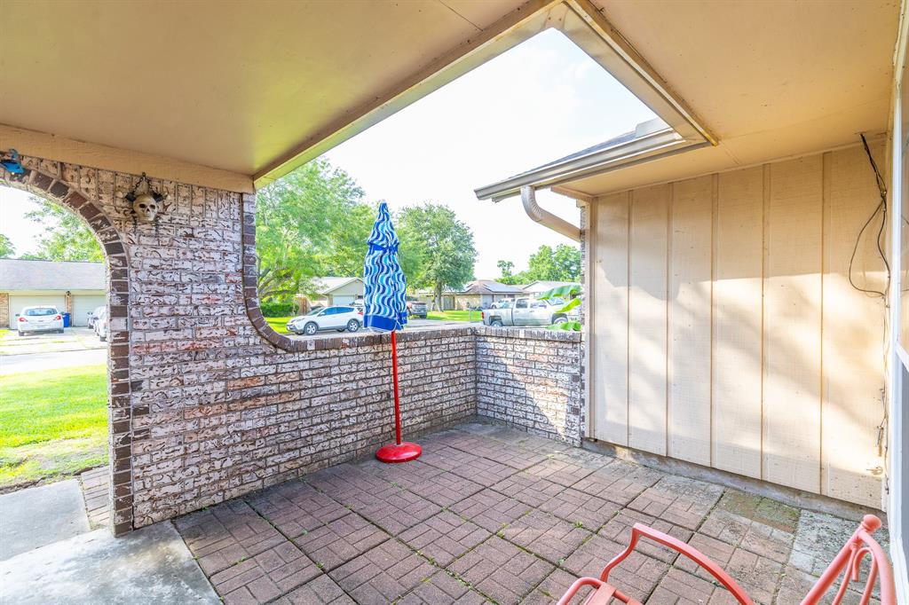 3103 Whitesail Drive, League City, Texas image 3