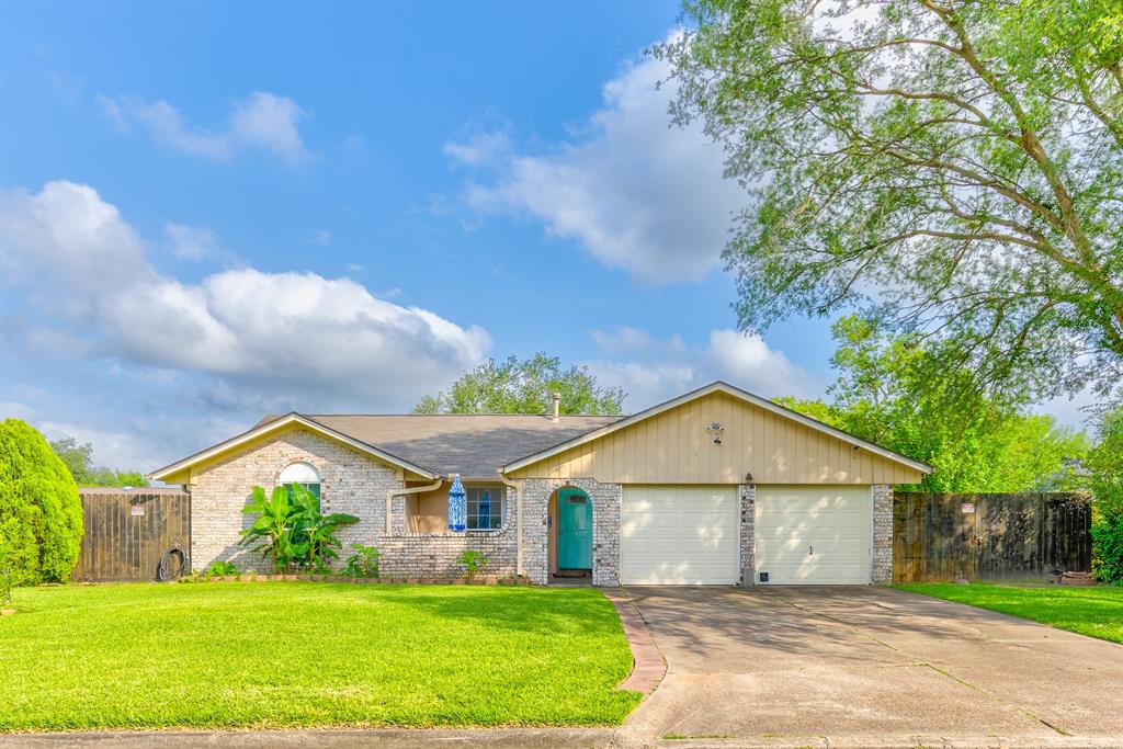 3103 Whitesail Drive, League City, Texas image 1