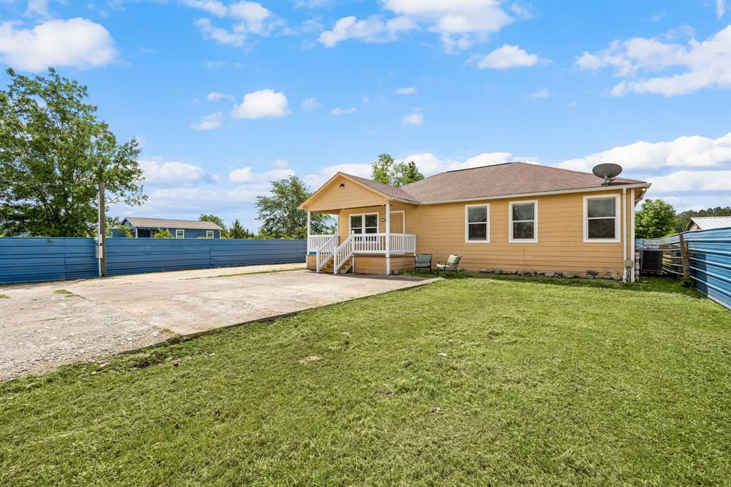 570 County Road 3558, Cleveland, Texas image 2