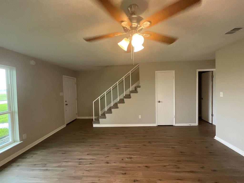 1515 S Highway 146 Street, La Porte, Texas image 2