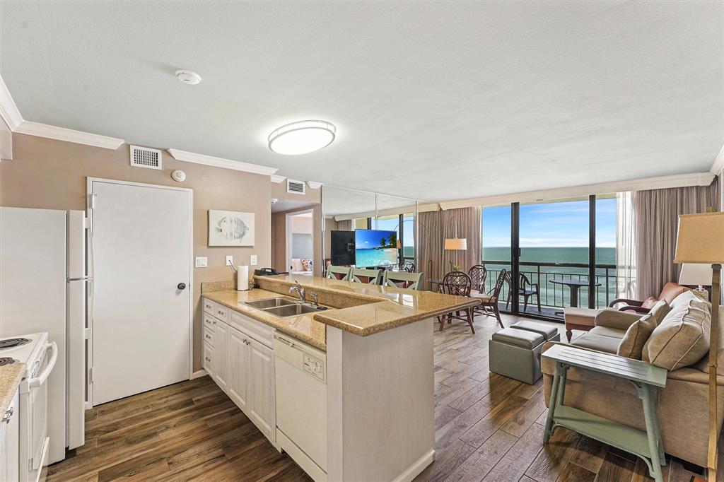 5220 Seawall Boulevard 1133C