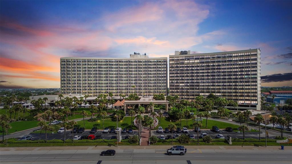 5220 Seawall Boulevard 1133C