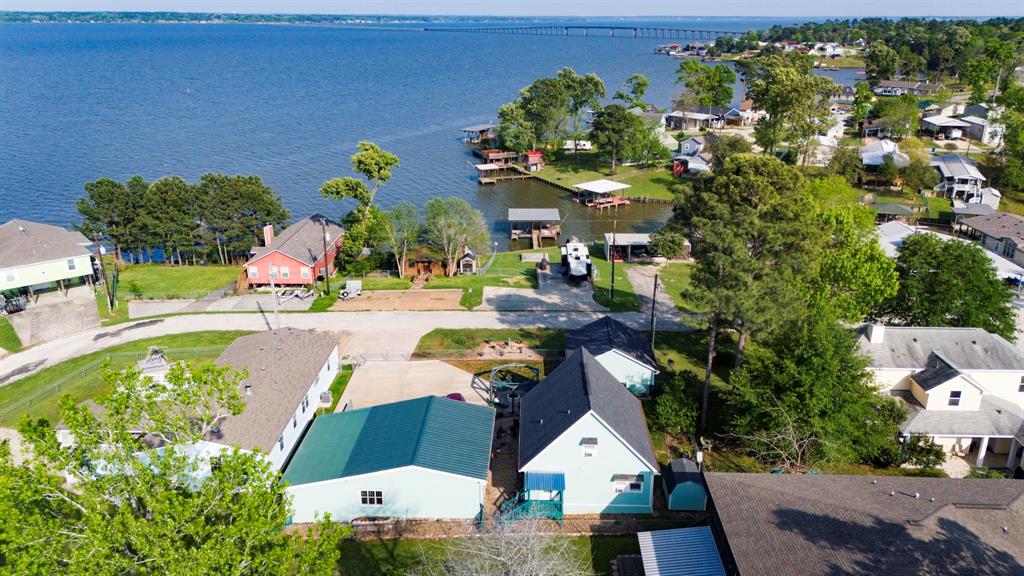 320 E Woodland Shores Drive, Point Blank, Texas image 35