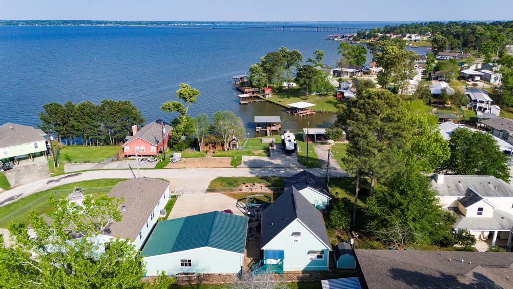 320 E Woodland Shores Drive, Point Blank, Texas image 34