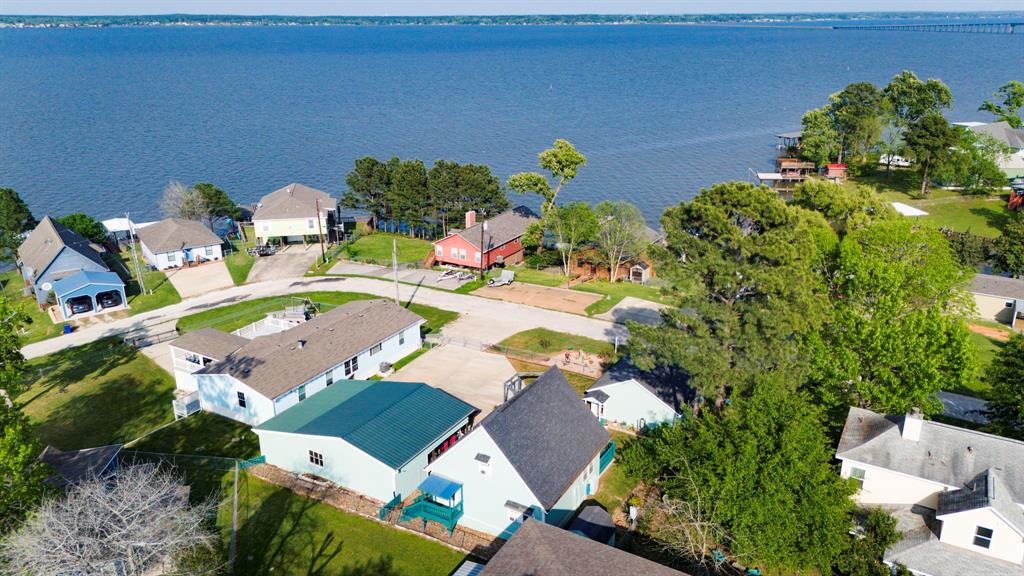 320 E Woodland Shores Drive, Point Blank, Texas image 36