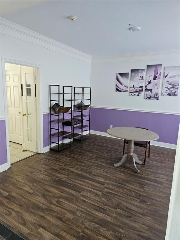 1211 Lark Lane