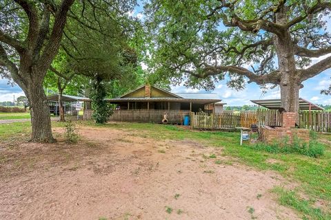 10854 County Road 203 Plantersville TX 77363
